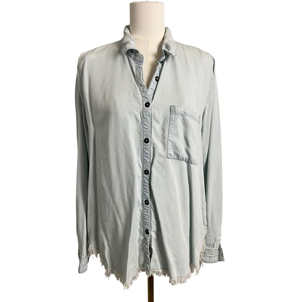 Urban Daizy Tunic Shirt Womens Small Blue Chambray Raw Fringe Hem Button Up